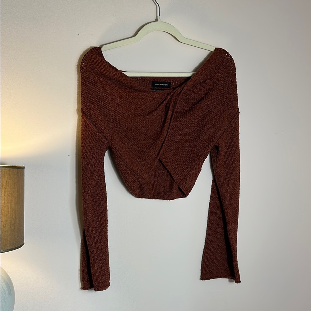 ‼️ Urban Outfitters | Rust Cropped Sweater | Twist Back | XS